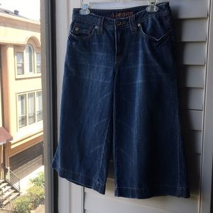 D. Jeans stretch cotton Denim gauchos